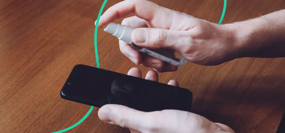 L'une des précautions à prendre lors de l'entretien de l'appareil mobile est de ne pas renverser de liquide directement dessus. (photo : Battre)