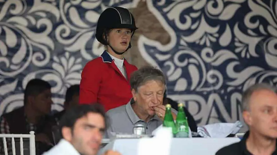 Jennifer Gates à la Fédération équestre des États-Unis, avec son père. (Reuters)