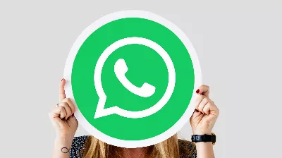 Journée internationale de la femme : comment créer des autocollants pour elles depuis WhatsApp