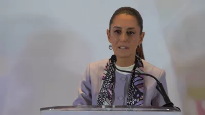 Un jeune homme devient viral lorsqu'il tatoue Claudia Sheinbaum