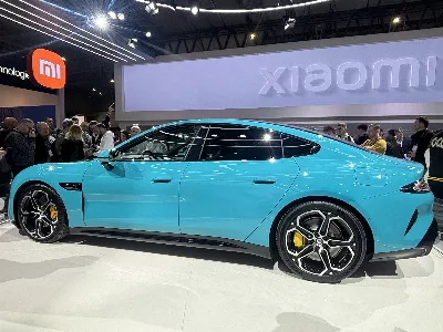 Une nouvelle voiture électrique arrive : Xiaomi SU7 qui concurrence Tesla et Porsche