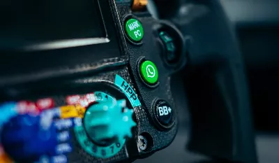 WhatsApp sera en Formule 1 avec un bouton spécial sur une voiture Mercedes