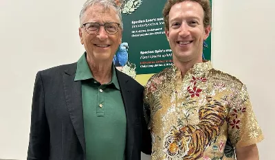Bill Gates a félicité Mark Zuckerberg en Inde pour une raison inattendue