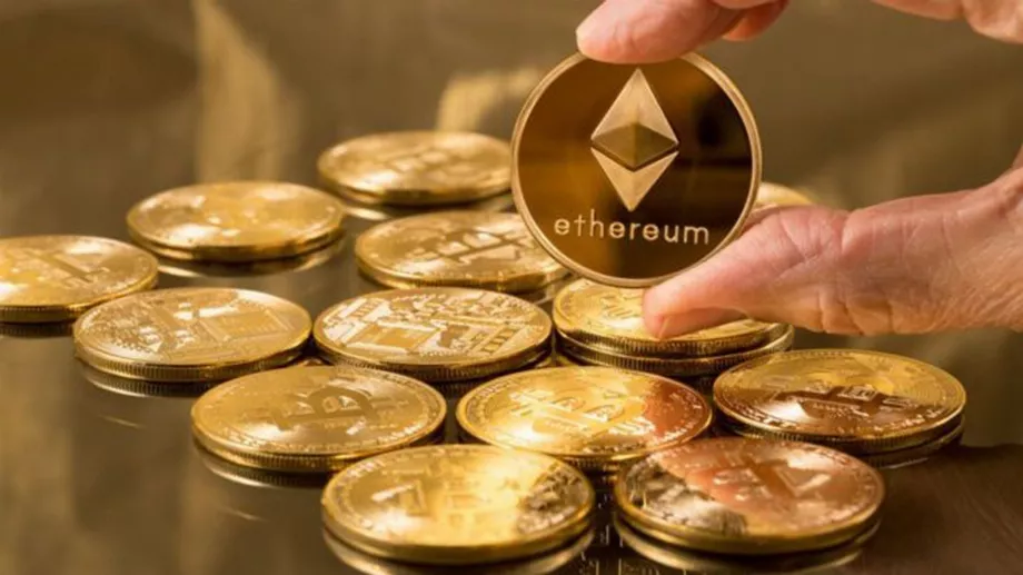 Les crypto-monnaies se caractérisent par l’utilisation de réseaux blockchain, inexistants physiquement et manquant de réglementation. (Getty Images)