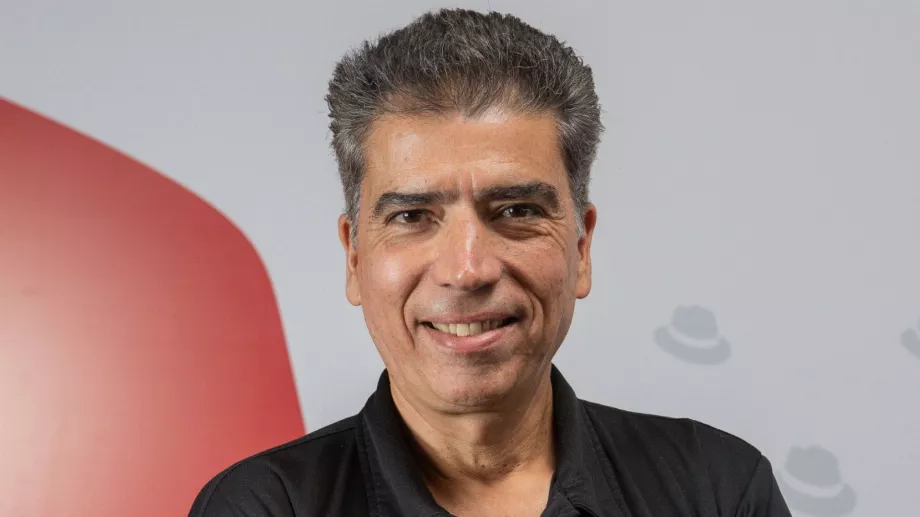 Alejandro Raffaele : « L'IA permet une plus grande efficacité et une meilleure gestion des coûts, en plus d'ouvrir des espaces pour l'avancement de la recherche dans différents domaines clés » (Red Hat)