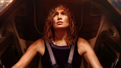 Jennifer Lopez se perd dans l'espace et sauve le monde grâce à l'IA dans ce film Netflix