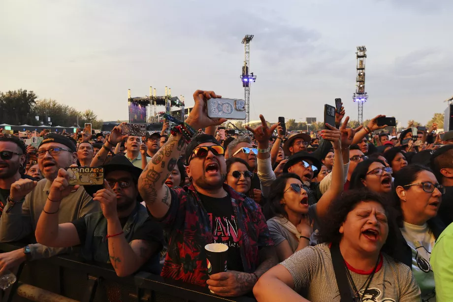 Les photos de concerts ne sont pas faciles à prendre en raison du manque de lumière, mais il existe des méthodes qui peuvent aider. (PA)