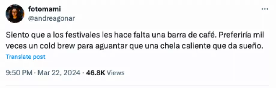 Une fille est devenue virale sur les réseaux sociaux pour avoir commandé du café lors de festivals de musique. (Capture : X)