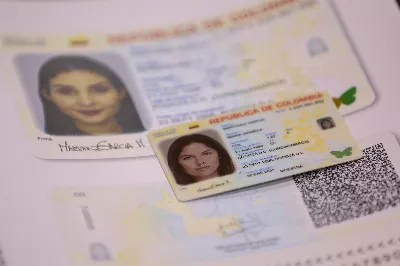 Comment envoyer en toute sécurité une photo de votre DNI, de votre carte d'identité ou de votre pièce d'identité personnelle depuis WhatsApp