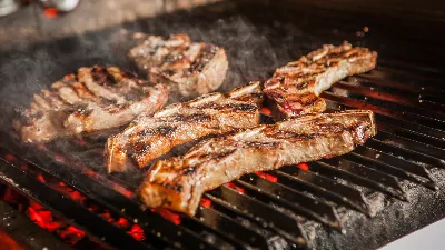 Il a demandé ce qu'ils mangeraient si c'était leur dernier dîner et les réponses ont été surprenantes sur les réseaux.