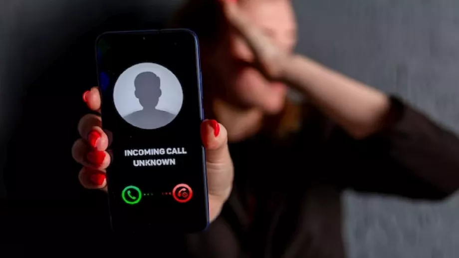 Les appels de spam sont générés par diverses méthodes, notamment la numérotation aléatoire, les listes de numéros, les messages préenregistrés, les escroqueries et les technologies de masquage. (Andin)