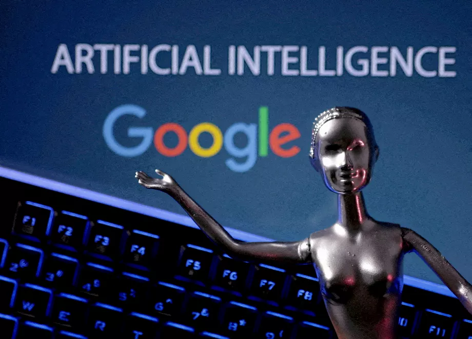 La création d'une puce dotée de l'IA vise également à améliorer les services cloud actuels. (Reuters)
