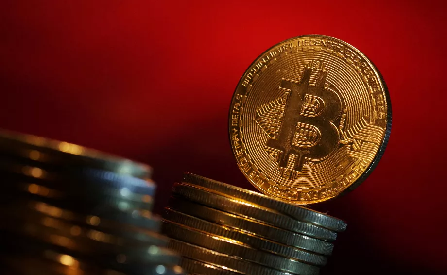 Avec cette console, il est possible de miner des Bitcoins et de les gérer via un portefeuille crypto. (Reuters)