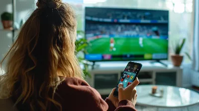 Connaissez la fonction cachée de votre téléviseur qui transforme votre salon en stade de football