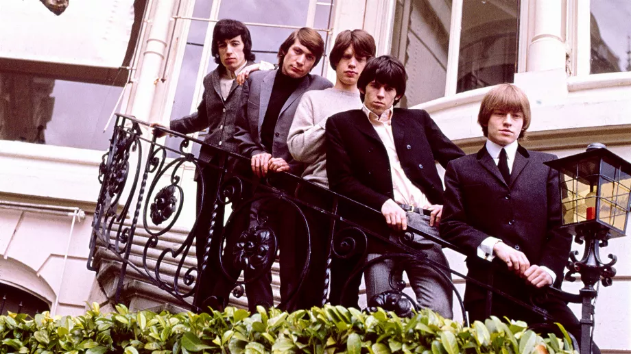 Les Rolling Stones en 1964. CAA crée des « doubles numériques » pour protéger l'identité numérique de ses clients. (Photo de King Collection/Avalon/Getty Images)