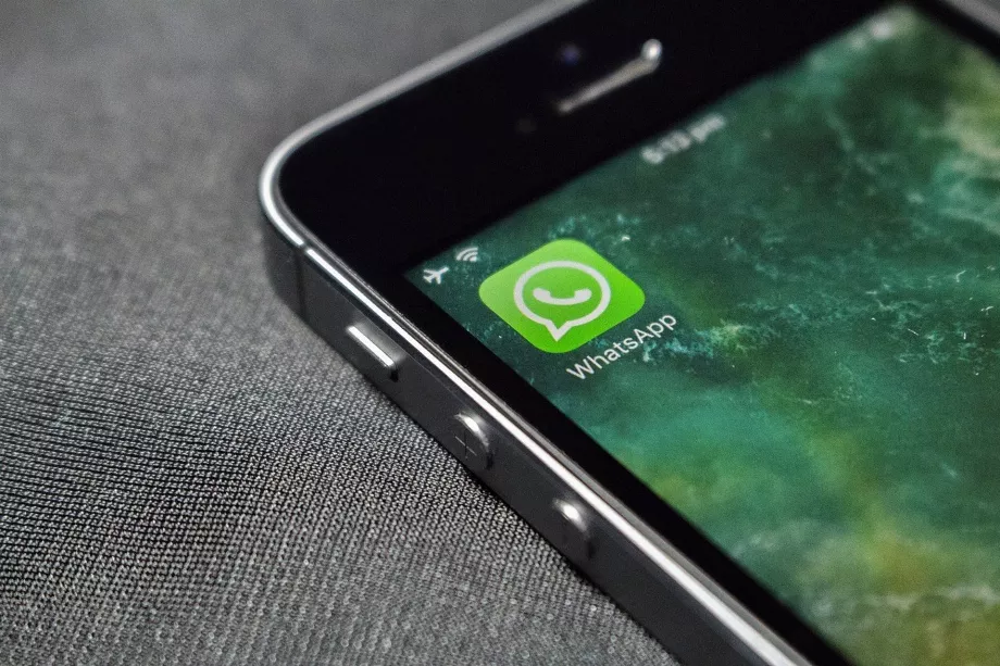 WhatsApp a intégré l'assistant Meta AI dans sa plateforme.