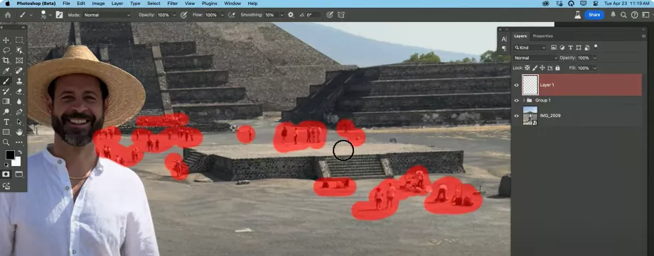 Deuxième étape pour supprimer des personnes d'une photo dans Photoshop