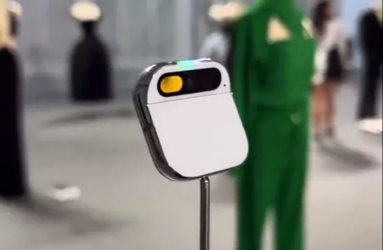 AI Pin, le remplacement du téléphone portable, arrive sur le marché et les premières impressions ne sont que des critiques négatives