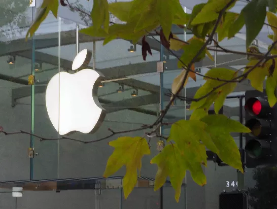 Apple a pris du retard en matière d'IA et a mis fin à son projet de voiture autonome. Suivant?