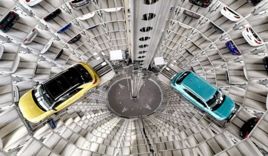 Comment fonctionnent les parkings automatisés avec intelligence artificielle