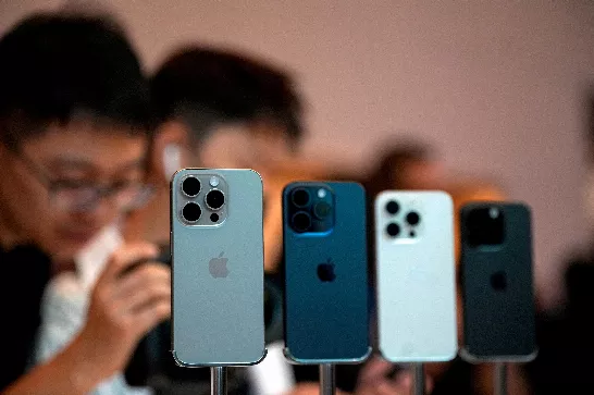 Apple retarde l'arrivée de l'intelligence artificielle sur l'iPhone : nouvelle date en octobre 2024.