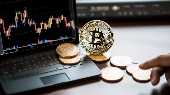 Ils arnaquent les utilisateurs de la cryptomonnaie XRP avec un deepfake : ne tombez pas dans le piège