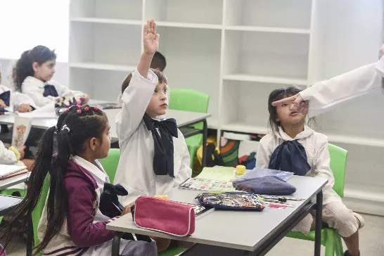 Pourquoi ils ont interdit les téléphones portables dans les salles de classe en Espagne