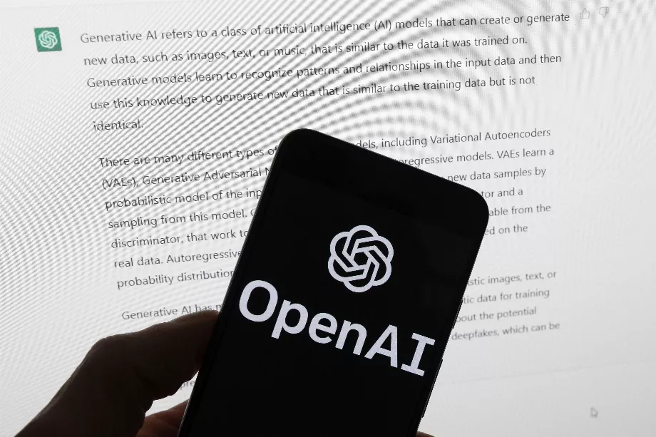 OpenAI suspend l'utilisation de la voix dans son chatbot après la plainte de Scarlett Johansson. (Photo AP/Michael Dwyer, dossier)