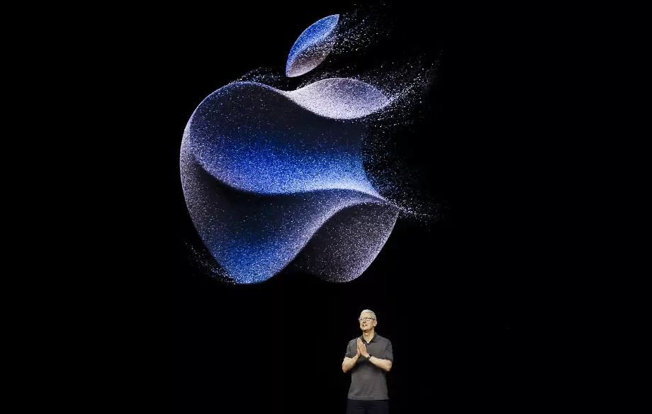 Apple se serait associé à OpenAi pour développer les fonctions d'IA qui arriveront sur l'iPhone. (EFE/EPA/JOHN G. MABANGLO)
