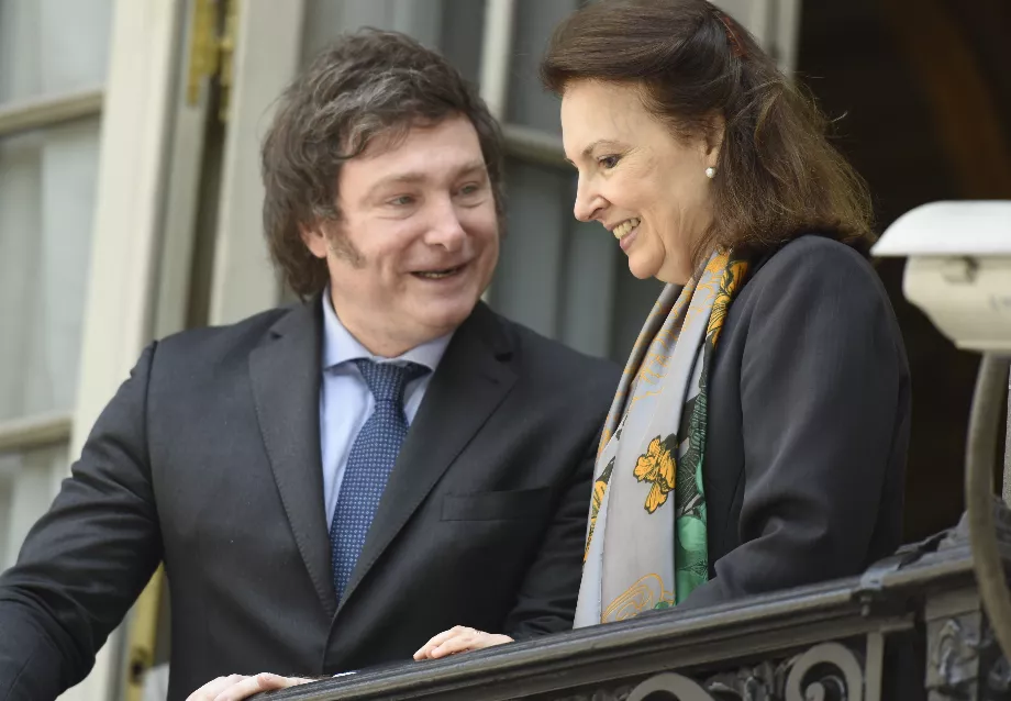 Javier Milei avec Diana Mondino, chancelière. EFE/Matias Campaya
