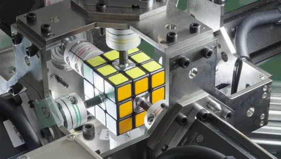 Un robot égalait l'être humain : il a assemblé un Rubik's cube en un temps record