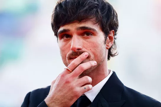 Jacob Elordi, la nouvelle victime des vidéos de sexe créées avec l'intelligence artificielle