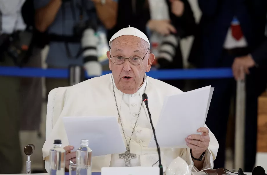 Le pape François a parlé de l'intelligence artificielle au G7 (REUTERS/Louisa Gouliamaki)
