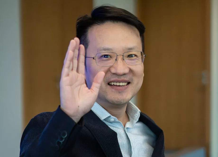Le Dr Ray Guo souligne que HONOR a toujours intégré l'intelligence artificielle dans ses appareils. (HONNEUR)