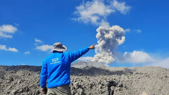 Des chercheurs péruviens développent un détecteur d'explosion volcanique avec le soutien de l'IA à Arequipa