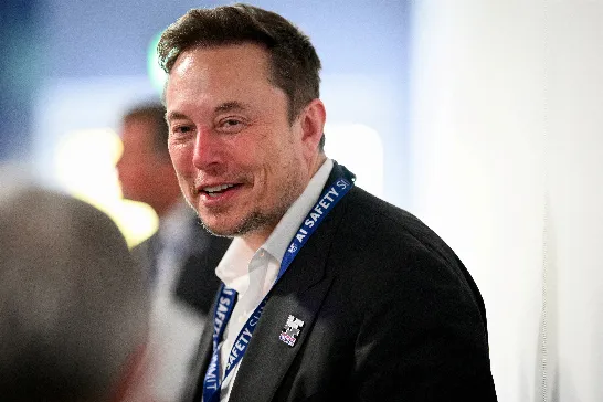Travaillez avec Elon Musk et gagnez 440 000 $ : la condition requise est de connaître l'intelligence artificielle