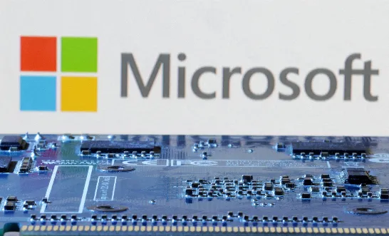 Microsoft demande de nouvelles lois sur la fraude liée aux deepfakes et l'abus sexuel dans les images générées par l'IA.