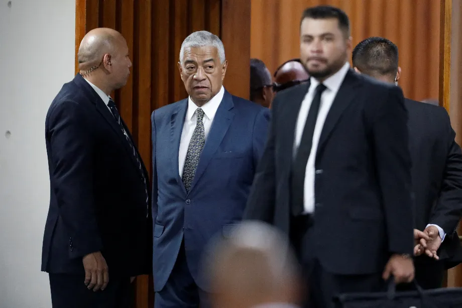 Claudio Fermin, otro de los candidatos a presidente (REUTERS/Leonardo Fernandez Viloria)