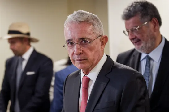 Álvaro Uribe a insisté sur le fait qu'il faut évincer Maduro du Venezuela : “Ensuite, nous passerons en revue ce qui s'est passé en Colombie.”