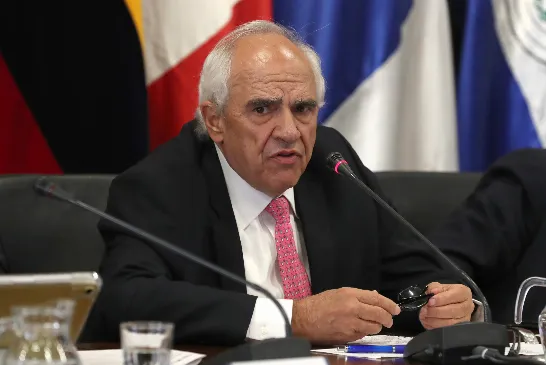 Ernesto Samper a assuré que dans la Commission Consultative des Relations Extérieures, un gouvernement partagé a été proposé au Venezuela.