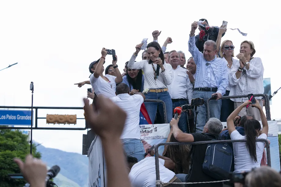 María Corina Machado et Edmundo González lors d'une mobilisation à Caracas. (Andrea Hernandez Briceno/Bloomberg)