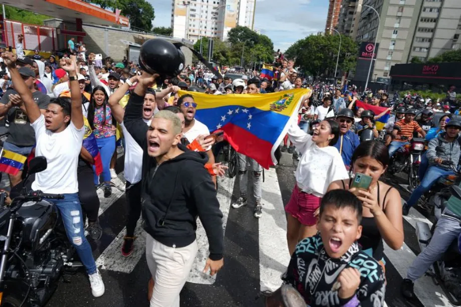 Manifestation à Caracas le 29 juillet après l'annonce du Conseil National Électoral selon laquelle Nicolás Maduro a remporté les élections présidentielles (REUTERS)