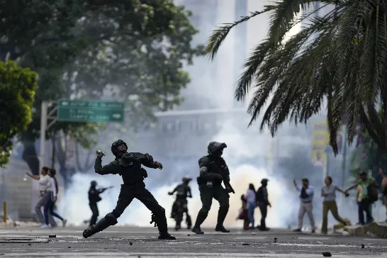 Le pire, c'est la violation des droits humains au Venezuela et le silence de tant de personnes.