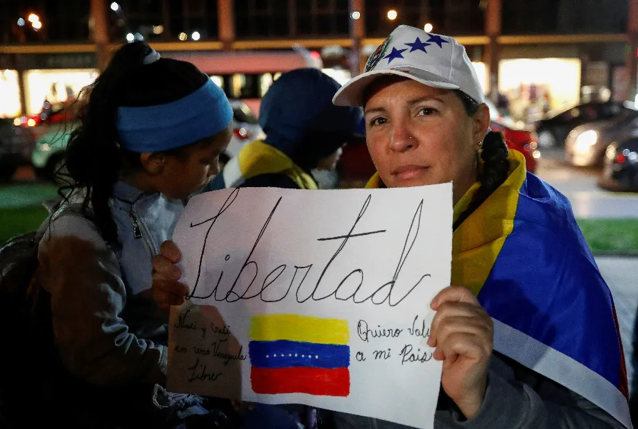 Des citoyens vénézuéliens se rassemblent lors d'une protestation en faveur de l'opposition au milieu des élections présidentielles contestées au Venezuela, Viña del Mar, Chili, 3 août 2024. REUTERS/Rodrigo Garrido