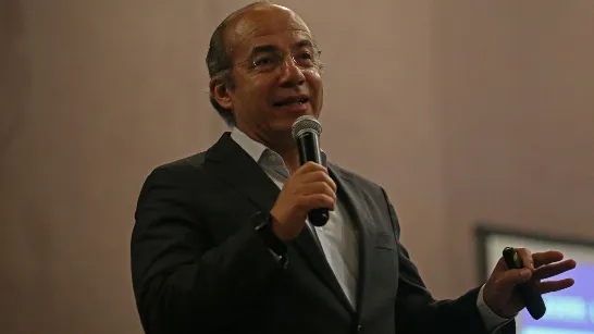 Felipe Calderón soutient Gabriel Boric après avoir rejeté le supposé triomphe de Nicolás Maduro.