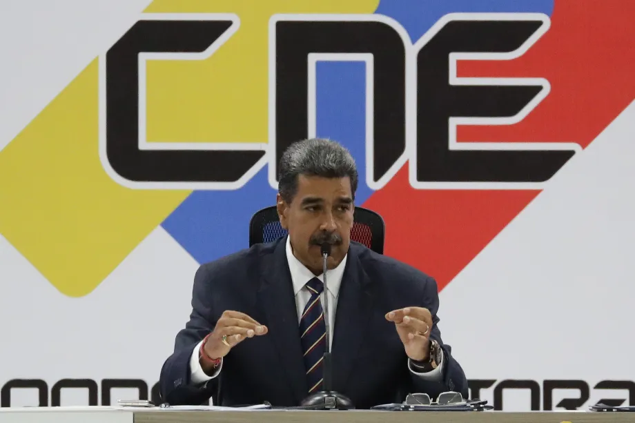 Le président du Venezuela, Nicolás Maduro, s'exprime après s'être auto-proclamé réélu par le Conseil National Électoral (EFE/ Ronald Peña R)