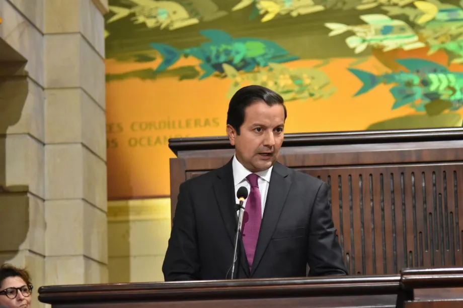 Le sénateur colombien David Luna partage sur X les déclarations du président du Chili, Gabriel Boric, sur la fraude électoral au Venezuela et l'exhorte à servir d'exemple à Gustavo Petro - crédit Cambio Radical