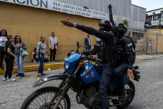 «Opération Tun Tun» : le régime de Maduro arrête ceux qui remettent en question les résultats des élections au Venezuela.