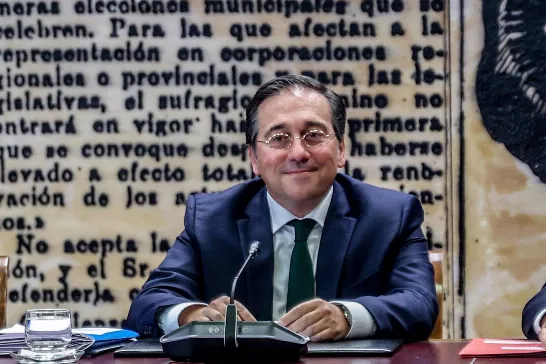 Albares impulse la doctrine de dialogue de Zapatero au Venezuela et annonce un dialogue entre le régime et l'opposition pour "une solution négociée".