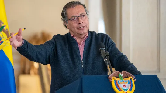 Gustavo Petro a proposé un front national comme issue à la crise au Venezuela : “Une solution politique dépend de Nicolás Maduro”